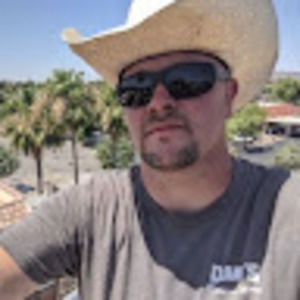 Meet your Posher, Lonnie